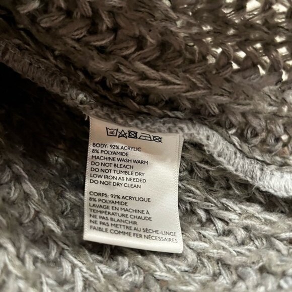 Urban Outfitters Kimchi Blue Grey Knit Sweater Scoop Neck Womens Size Sm… - Picture 4 of 4